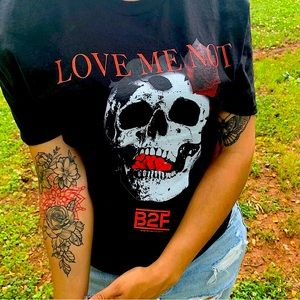 B2FLoveMeNot T-Shirt